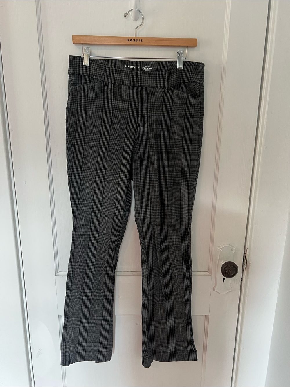 Old Navy High-Waisted Pixie Flare Pants - Black and Grey Plaid